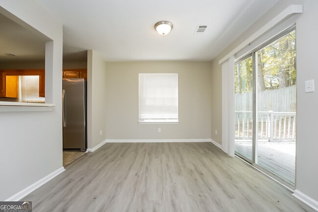 Building Photo - 7127 Hazelwood Dr