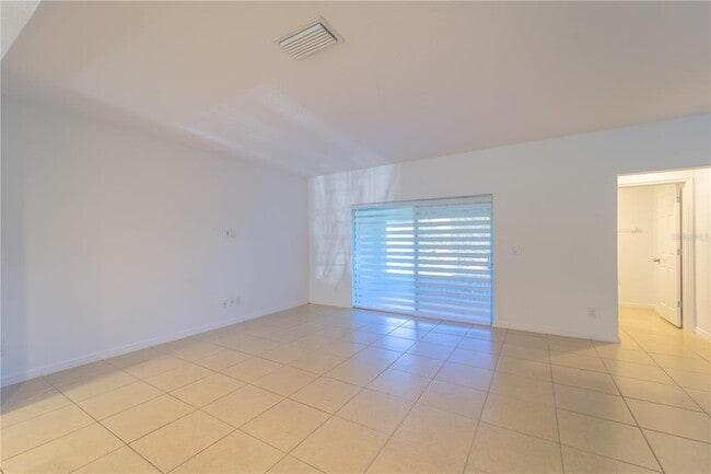 Building Photo - 109 Claire Ln