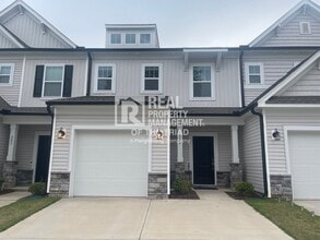 Building Photo - New Construction 3bd/2.5ba Townhome in NE ...
