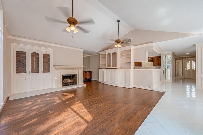 Building Photo - 365 Champions Colony III St