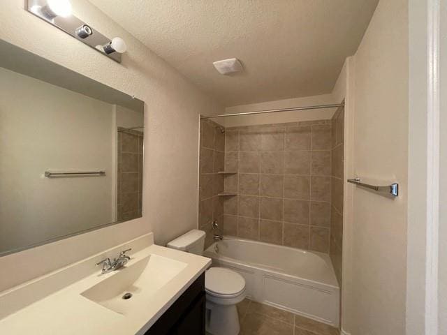 Building Photo - 1001 Hillrose Dr