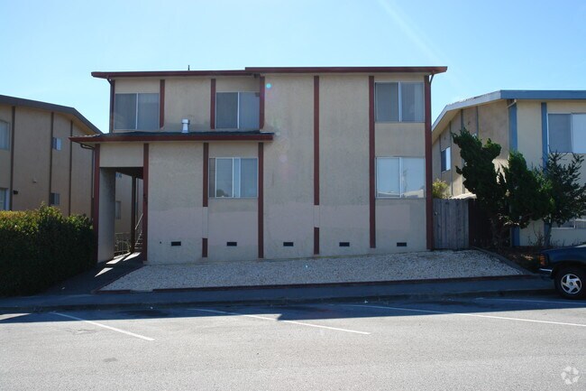 Building Photo - 427 Richmond Dr