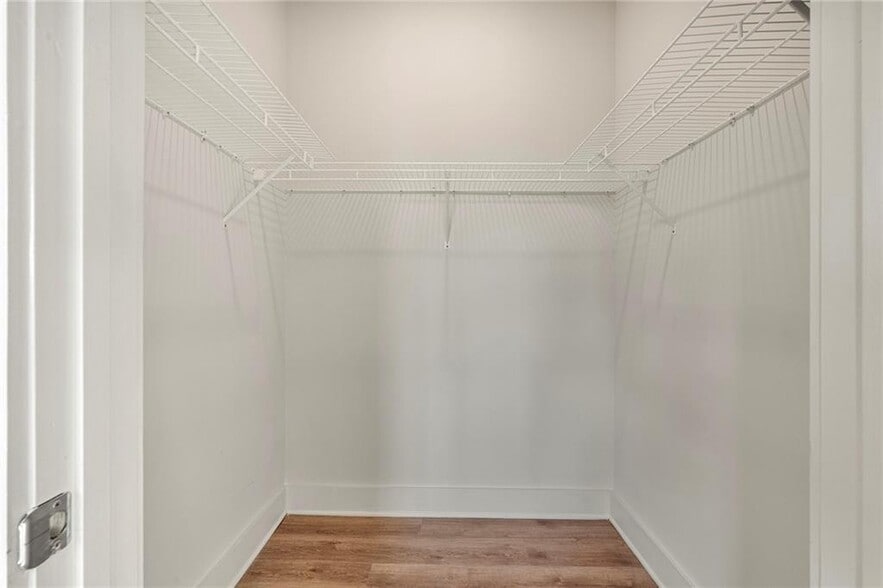 Master Walkin Closet - 112 Rogers St NE