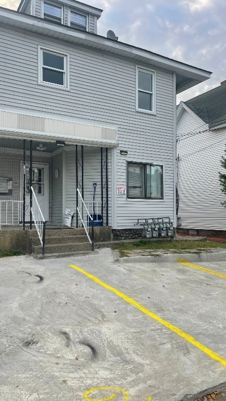 Building Photo - 741 N Montello St