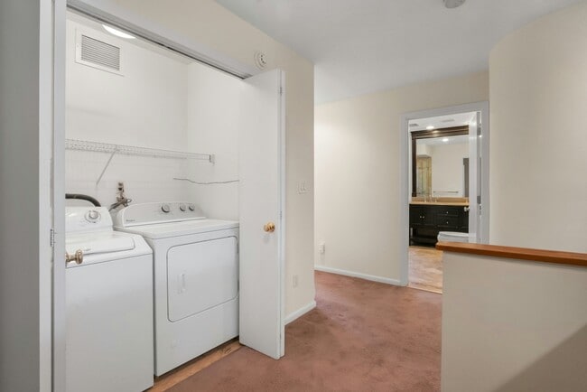 Building Photo - 1 Spring Pond Dr