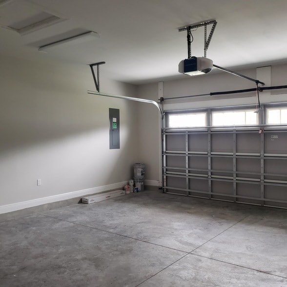 Building Photo - 71 London Cir
