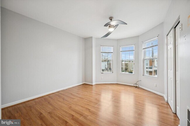 Building Photo - 1319 N Robinson St