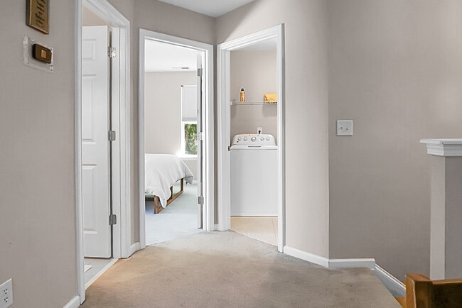 Building Photo - 1519 Thoroughbred Blvd