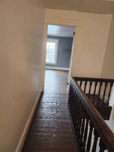 Building Photo - 2105 Arlington Ave