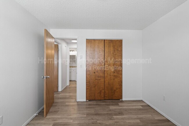 Building Photo - 2807 E Boone Ave