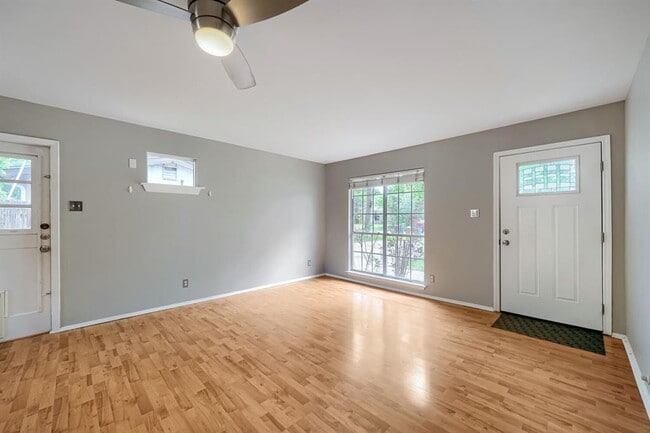 Building Photo - 8308 Hathaway Dr