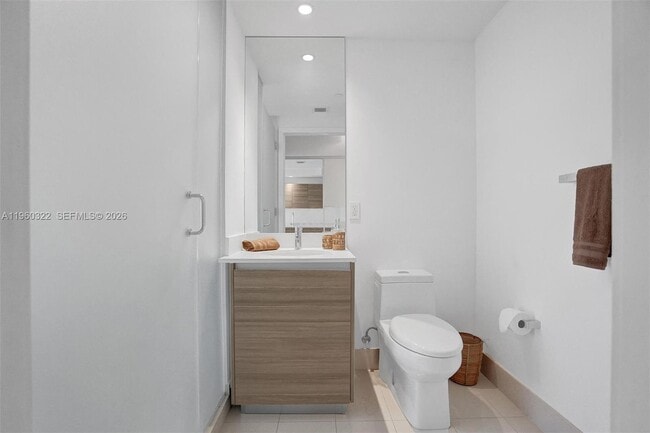 Building Photo - 121 NE 34th St