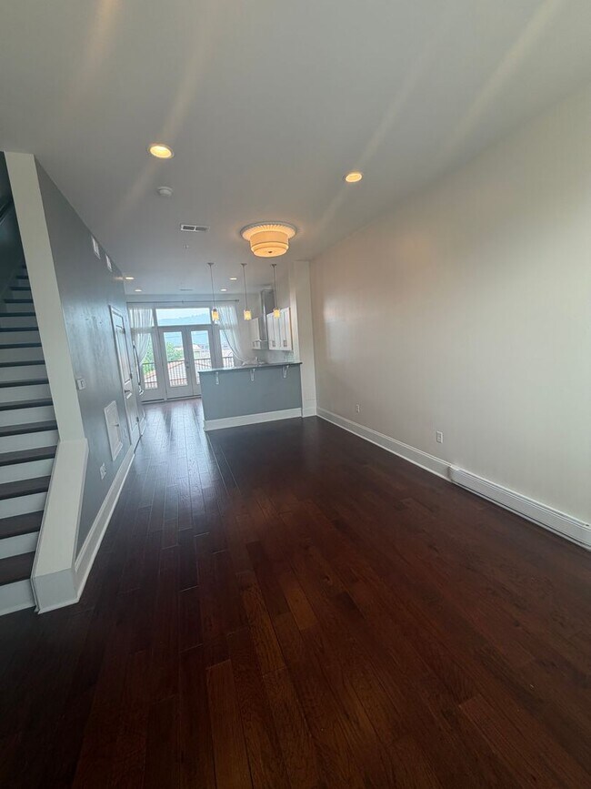 Building Photo - Luxury 3 Bedroom Condo in the Heart of Lawrenceville