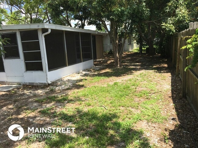 Building Photo - 7704 Birchwood Dr