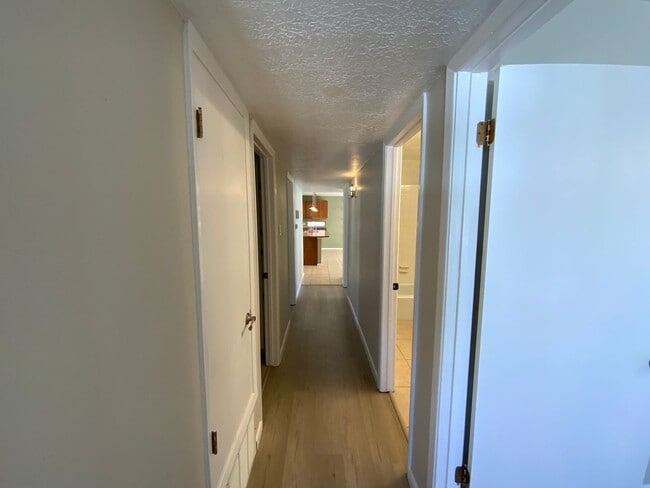 Building Photo - 4 Bedroom with Office Single Story Home Av...
