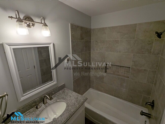 Building Photo - 5211 Deer Haven Dr