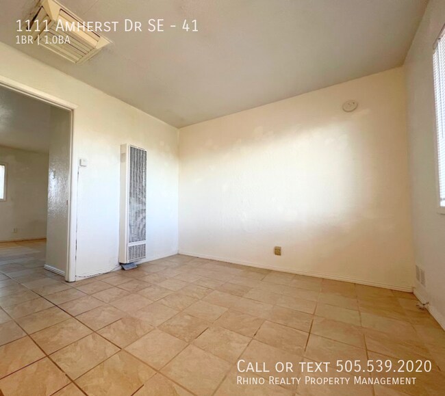 Building Photo - 1111 Amherst Dr SE