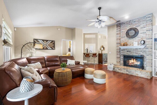 Building Photo - 11634 Nellie Oaks Bend