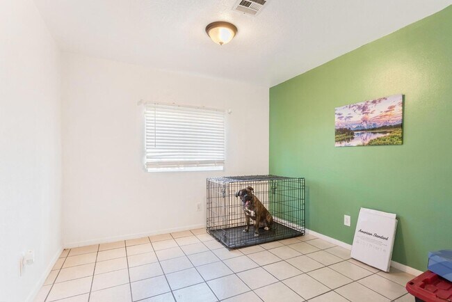 Building Photo - 7245 S Cole Ln