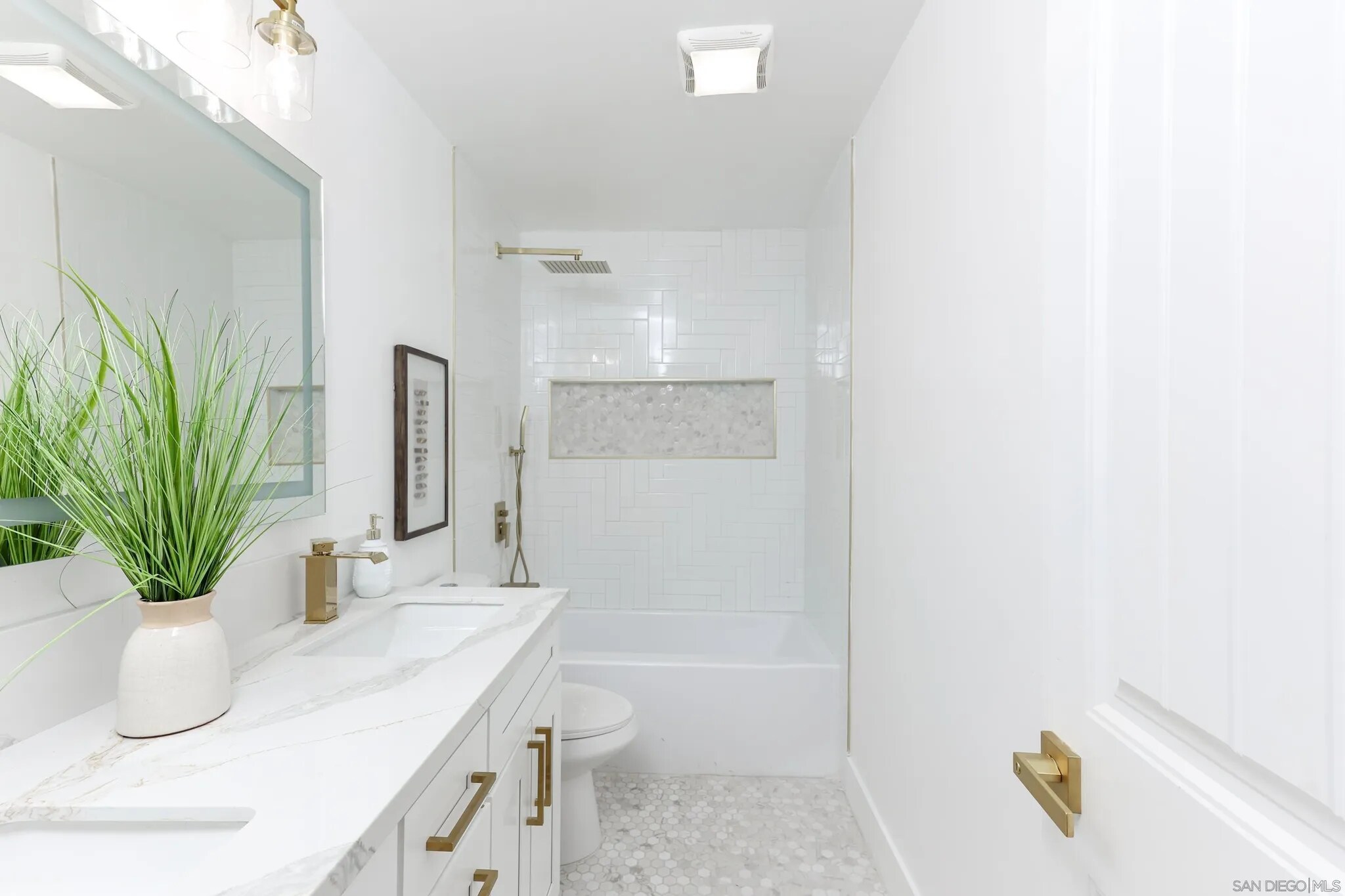 Bathroom - 10967 Salinas Way