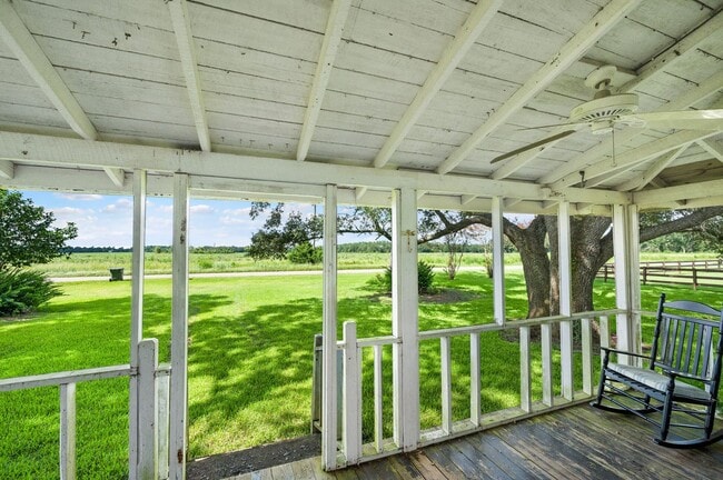 Building Photo - Coming in JUNE!