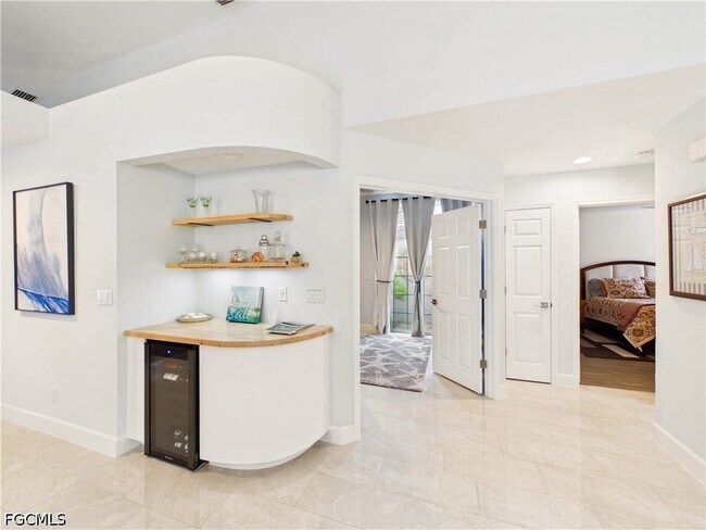 Building Photo - 27171 Enclave Dr
