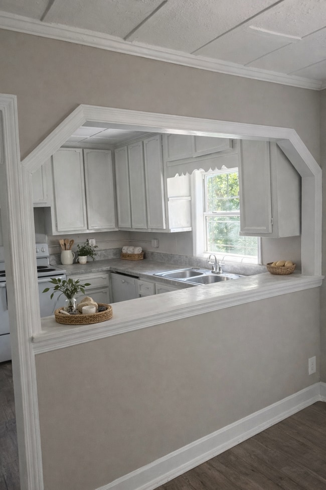 Building Photo - 3775 Grand Ave