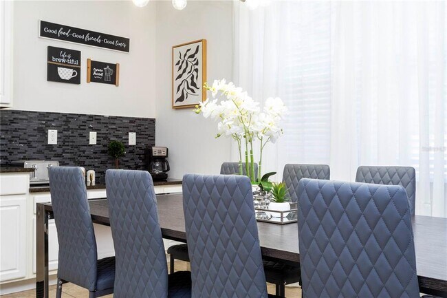 Building Photo - 650 Las Fuentes Dr