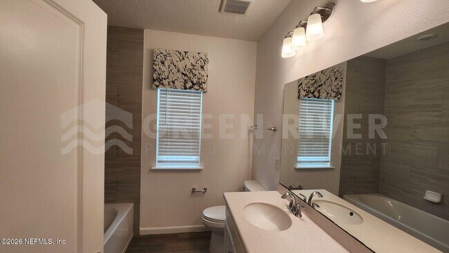 Building Photo - 37 River Mist Dr