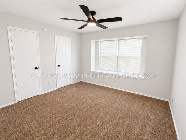 Building Photo - 9902 Plainfield Dr
