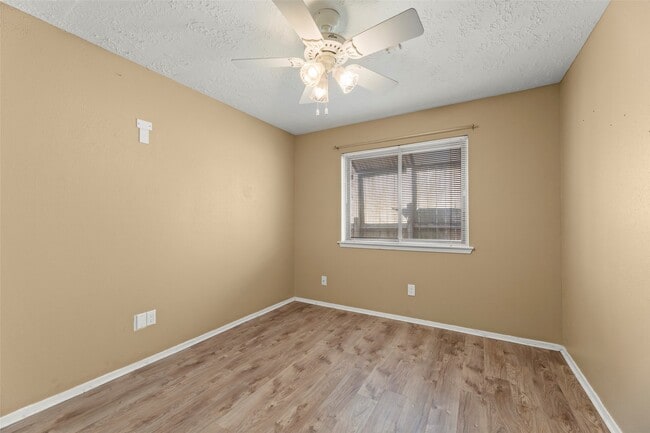 Building Photo - 8307 Autumn Wind Dr