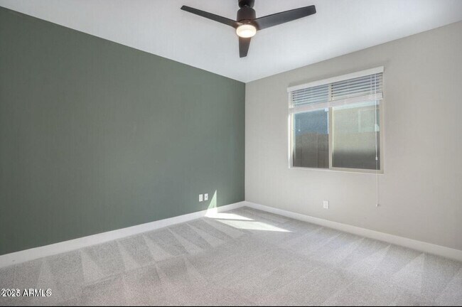Building Photo - 5546 W Stargazer Pl