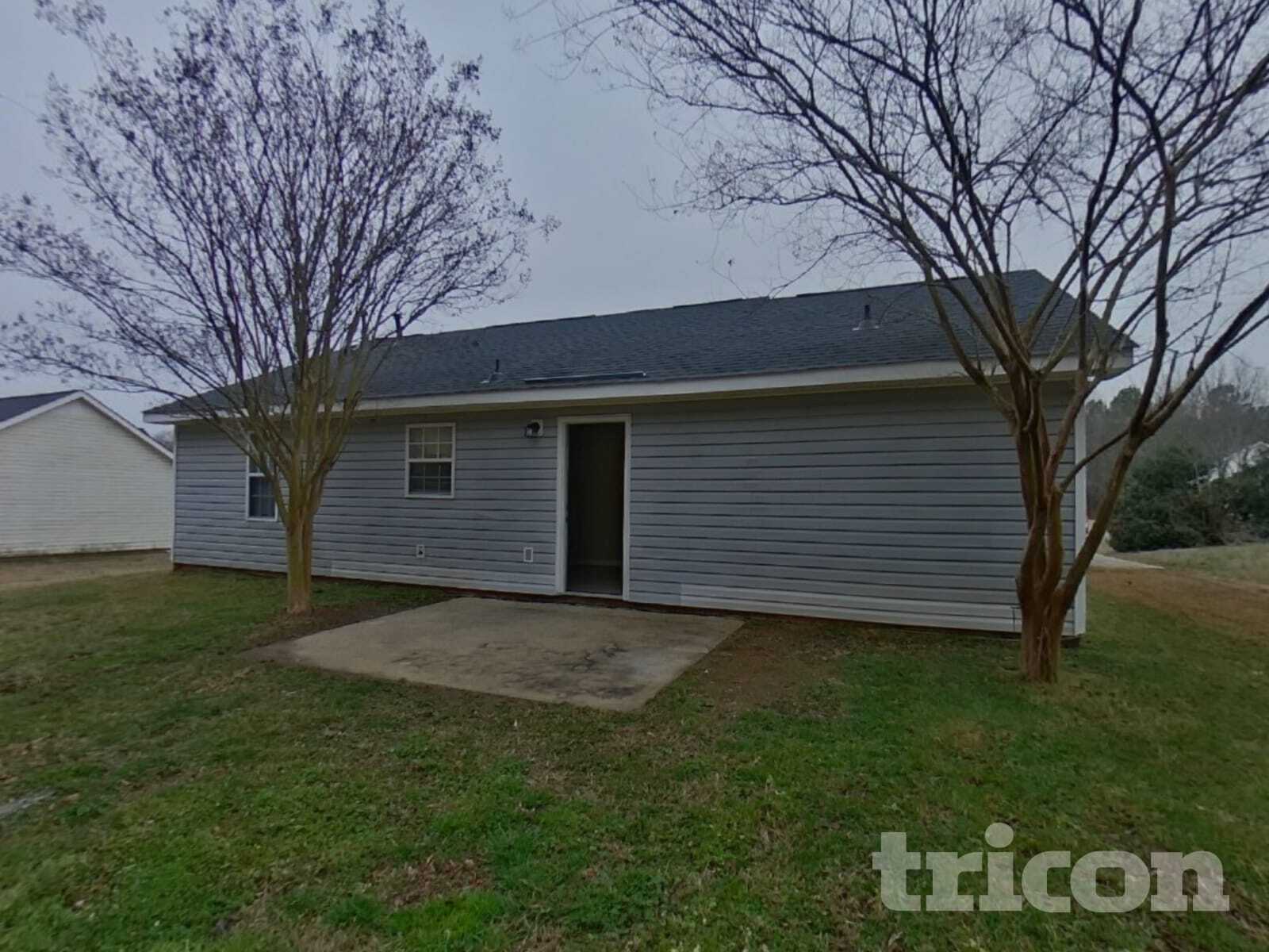 Building Photo - 7112 Windsong Way