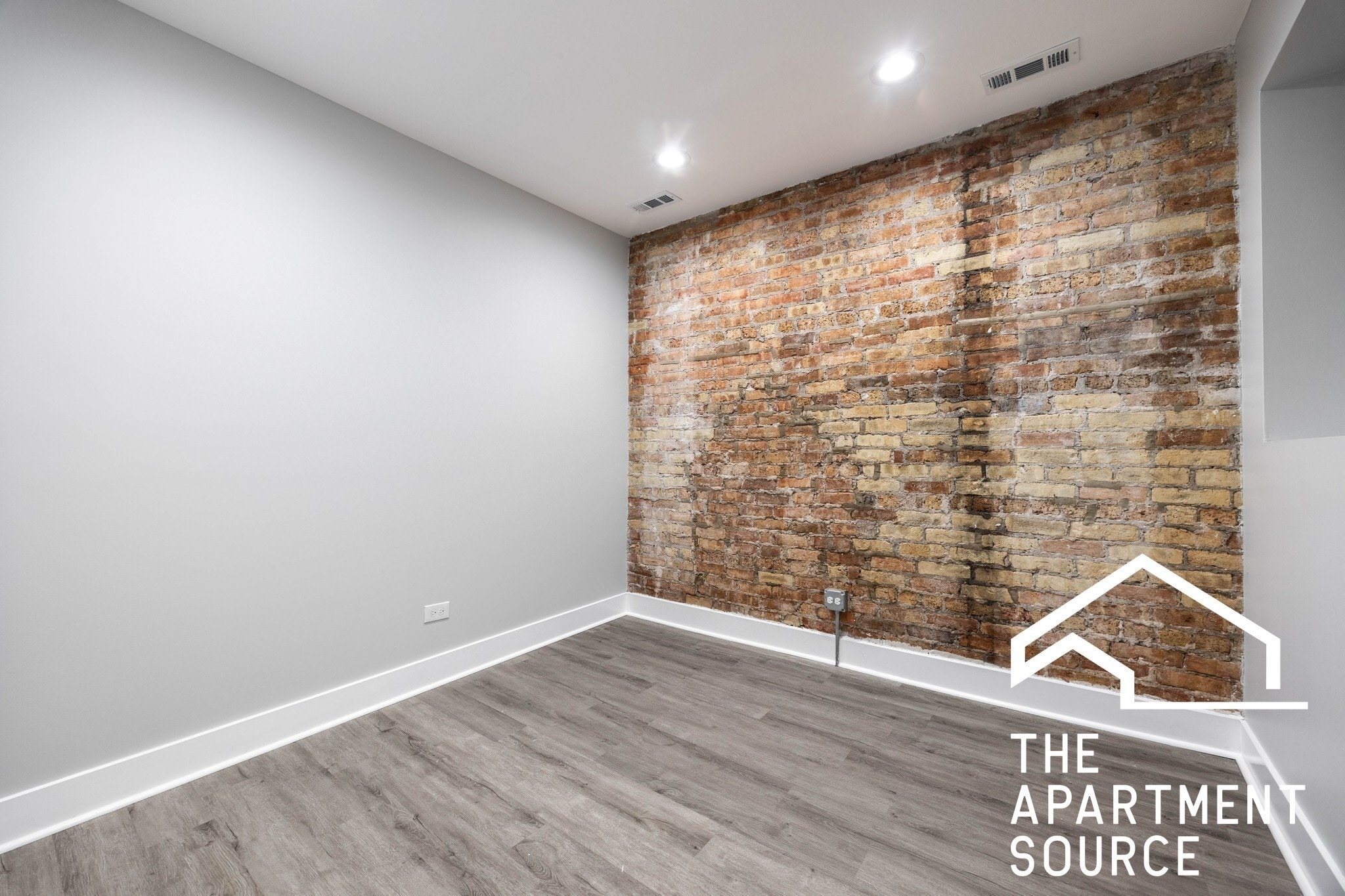 Building Photo - 1606 W Wallen Ave