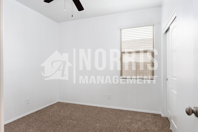 Building Photo - Beautiful Home in Mission Royale