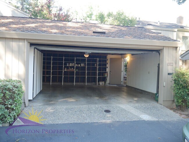 Building Photo - 1330 Vanderbilt Way
