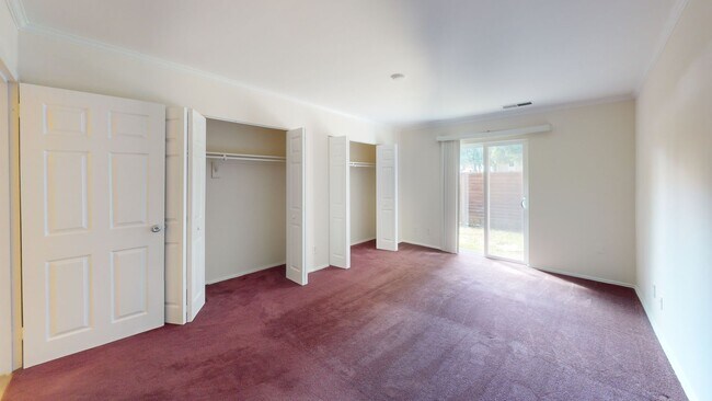 Building Photo - 19437 Brassie Pl