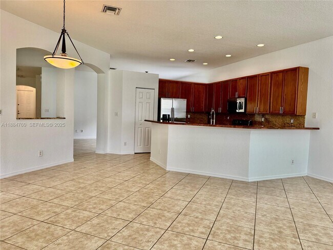 Building Photo - 4321 W Whitewater Ave