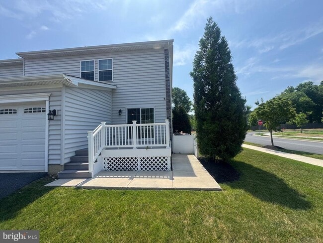 Building Photo - 148 Grissom Dr