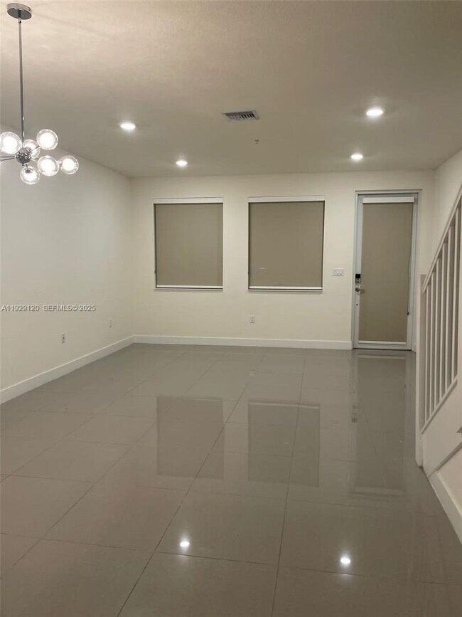 Building Photo - 6416 NW 102nd Ct