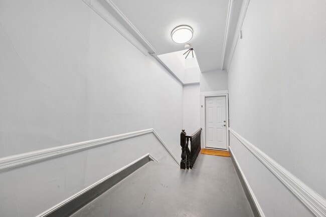 Building Photo - 286 Central Ave