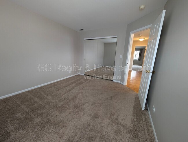 Building Photo - 3043 Kentshire Cir