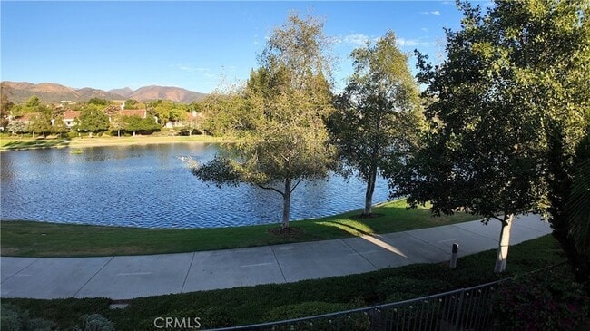 Building Photo - 32 Vista-Lago