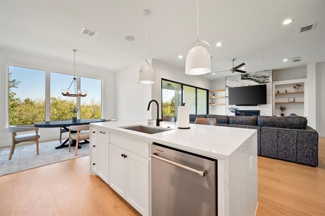 Building Photo - 5213 Havana Dr