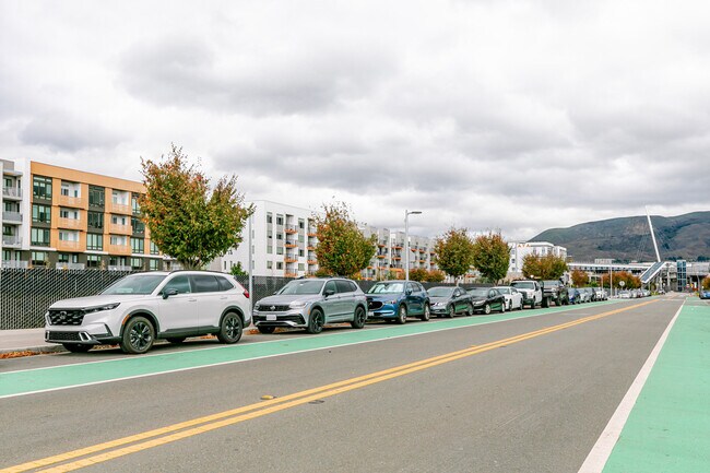 Building Photo - 3301 Innovation Wy