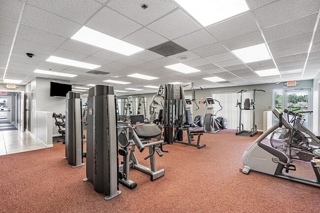 Building Photo - 1883 Oak Berry Cir