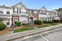 Building Photo - 2-bedroom, 2.5-bathroom Condominium in the heart of Peachtree Corners