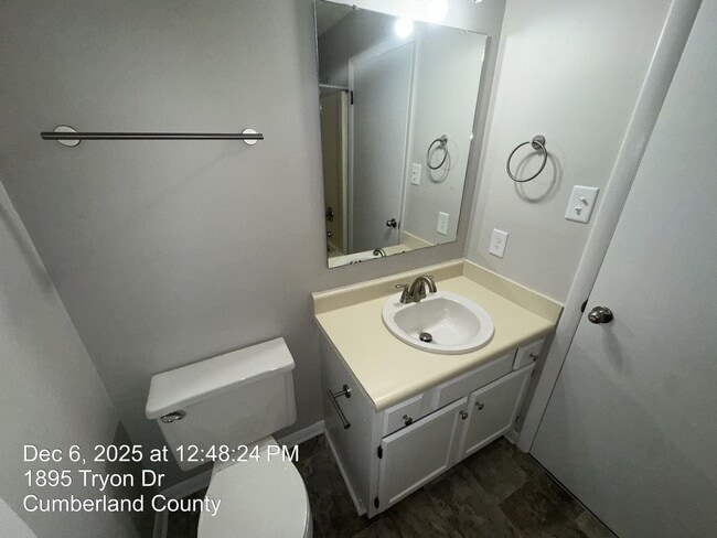 Building Photo - 1895 Tryon Dr