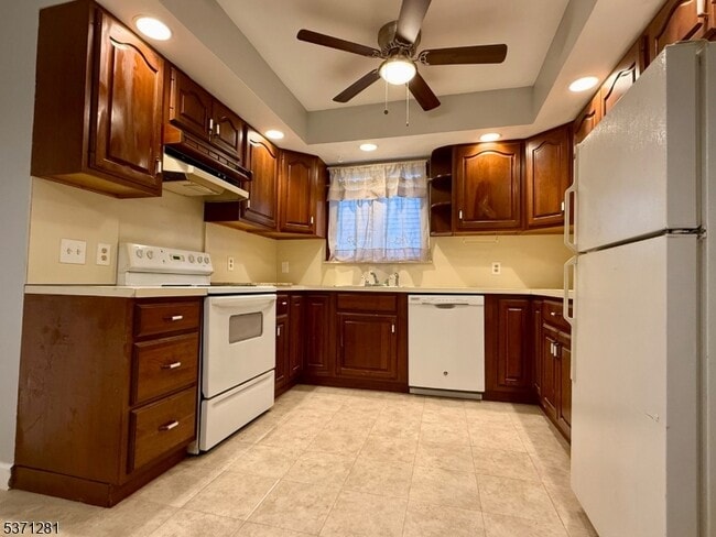 Building Photo - 46 Riggs Pl