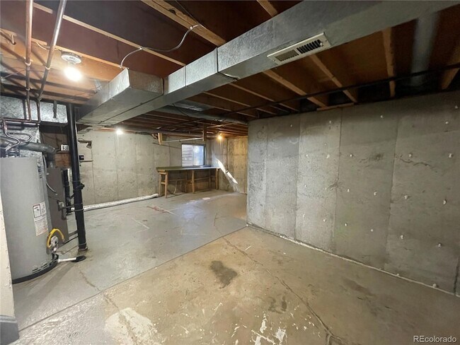 Building Photo - 4820 W 88th Pl